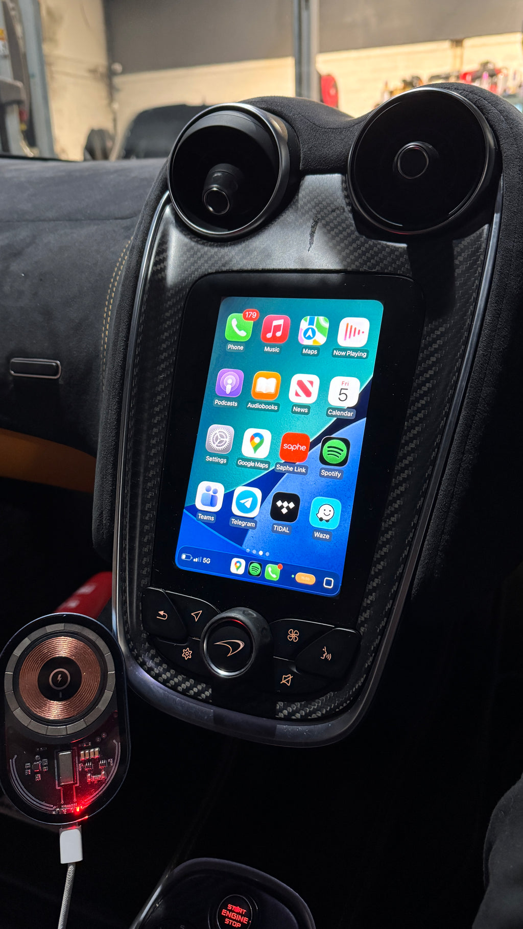 McLaren Apple CarPlay (Multiple Option)