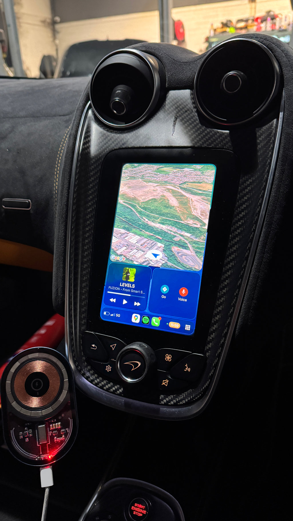 McLaren Apple CarPlay (Multiple Option)