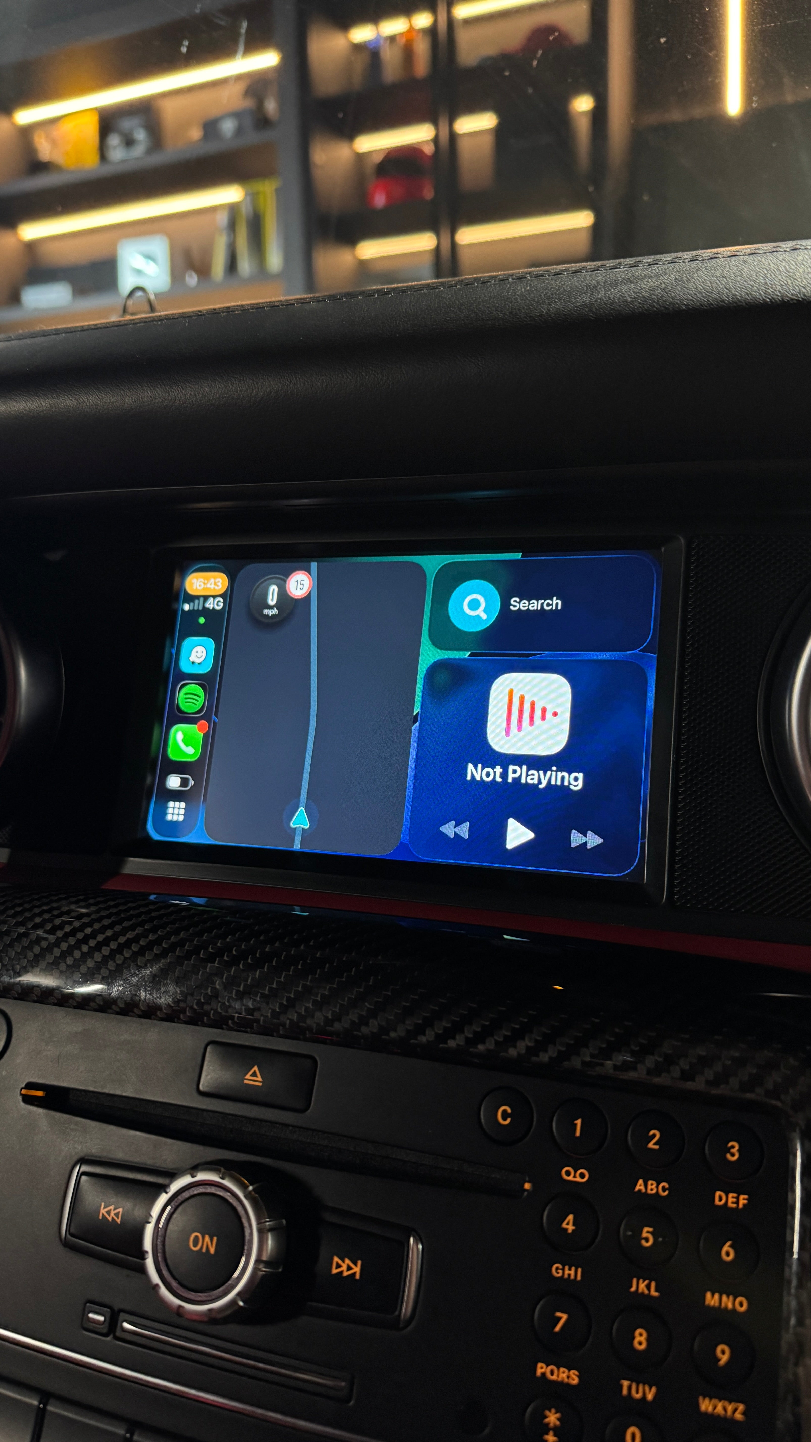 Mercedes SLS Apple Carplay /w Touchscreen